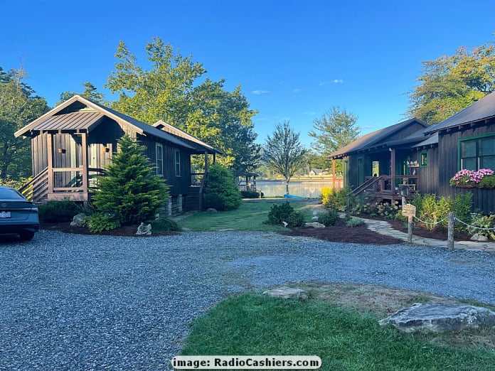 Cashiers Lake Cabins